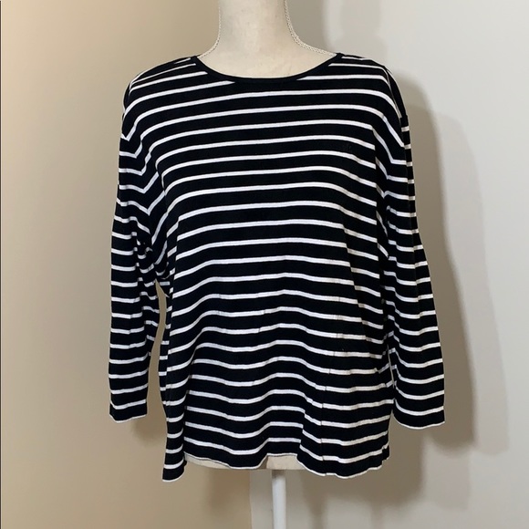 Ralph Lauren Sweaters - Ralph Lauren long sleeve sweater Ralph Lauren Sweaters - Ralph Lauren long sleeve sweater